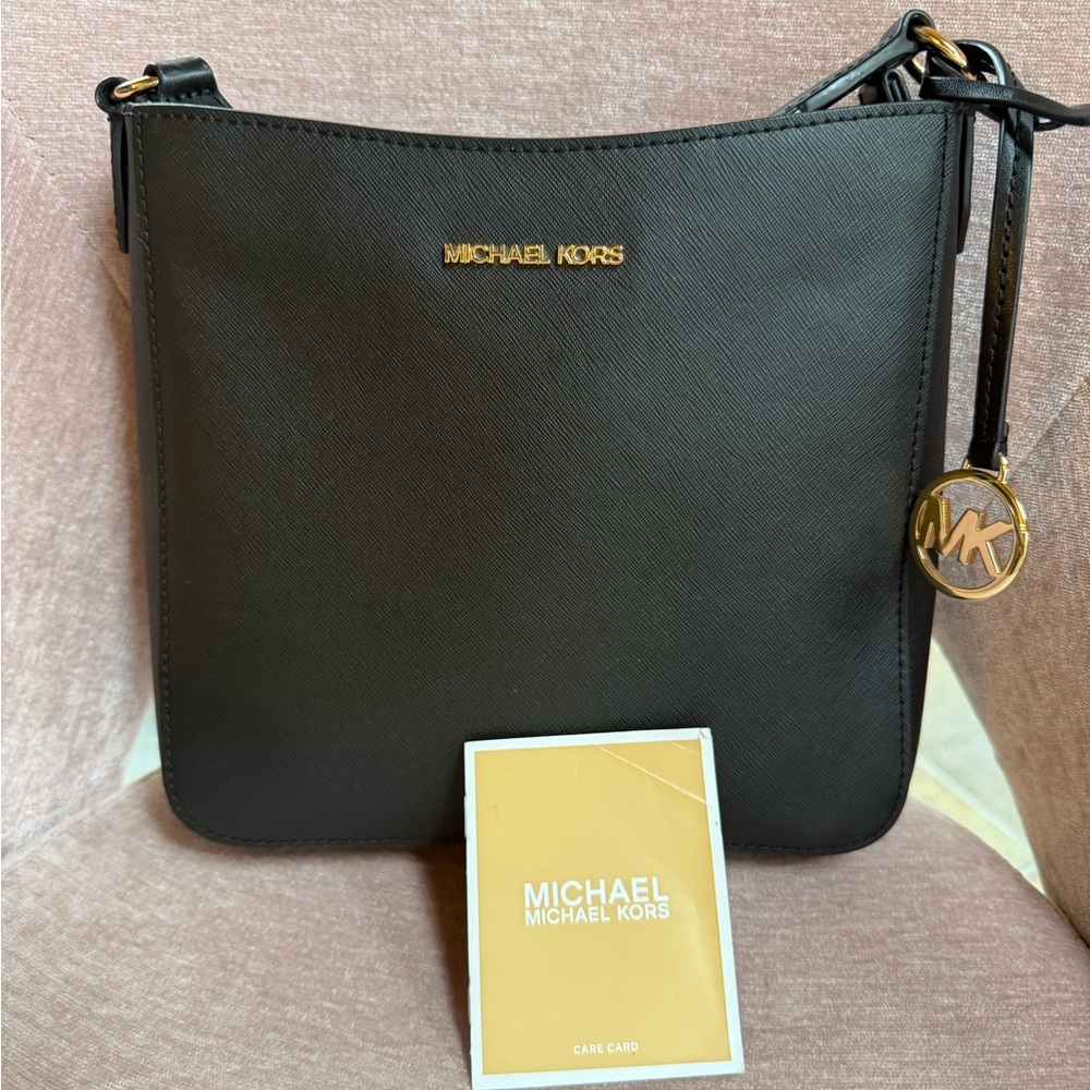MICHAEL KORS JET SET TRAVEL SMALL SHOULDER CROSSBODY MESSENGER BAG  BLACK